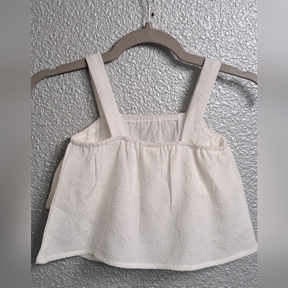 White Top With A big Bow Size 6-9mo. - Picture 2 of 7